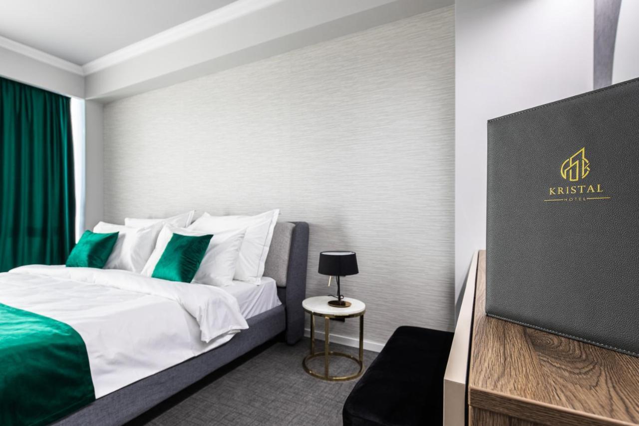 Hotel Kristal Foksány Kültér fotó