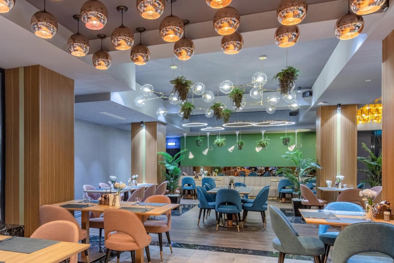 Hotel Kristal Foksány Kültér fotó